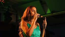 Snoh Aalegra icon